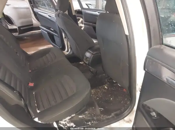3FA6P0LUXHR223393 2017 FORD FUSION - Image 8