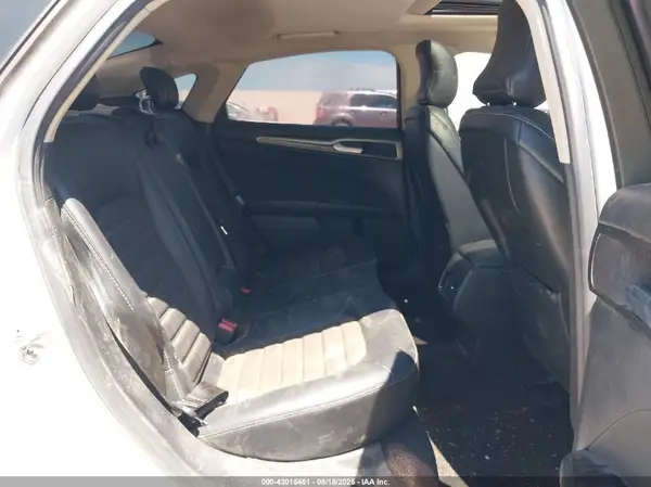 3FA6P0LUXHR230473 2017 FORD FUSION - Image 8