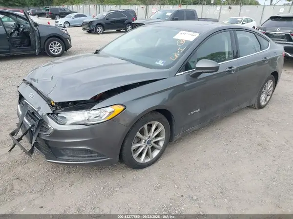 3FA6P0LUXHR234202 2017 FORD FUSION - Image 2