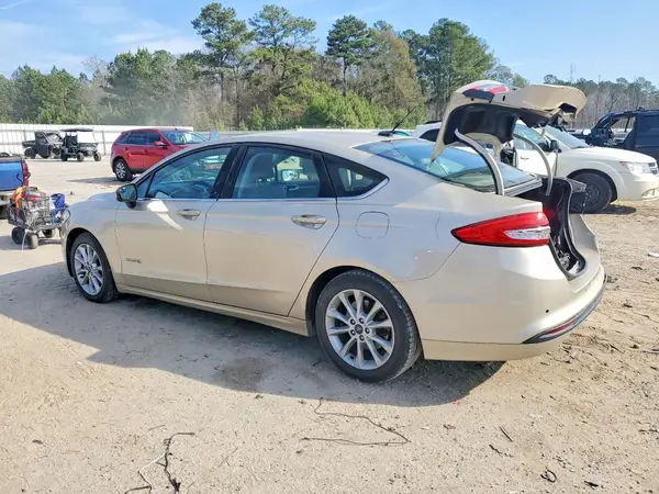 3FA6P0LUXHR250237 2017 FORD FUSION - Image 2