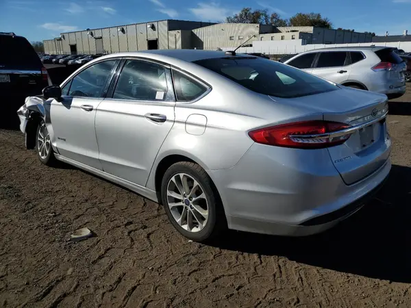 3FA6P0LUXHR255003 2017 FORD FUSION - Image 2