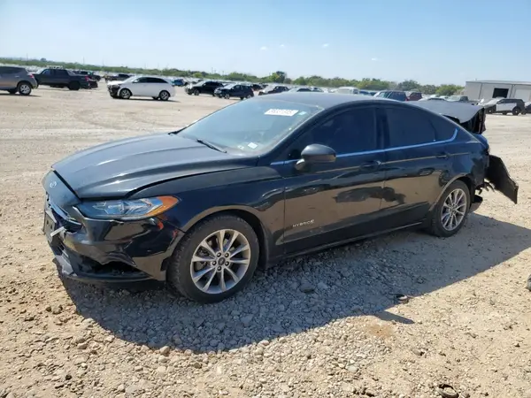 3FA6P0LUXHR285327 2017 FORD FUSION - Image 1