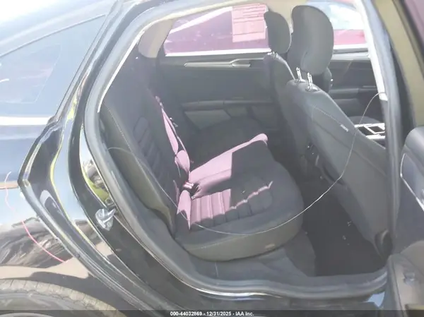 3FA6P0LUXHR295131 2017 FORD FUSION - Image 8