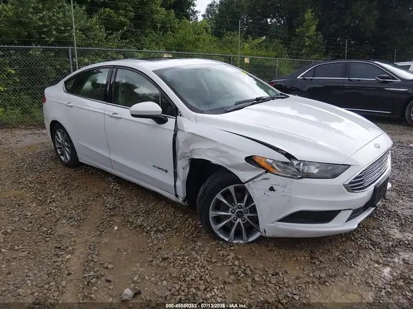 3FA6P0LUXHR295775 2017 FORD FUSION - Image 1