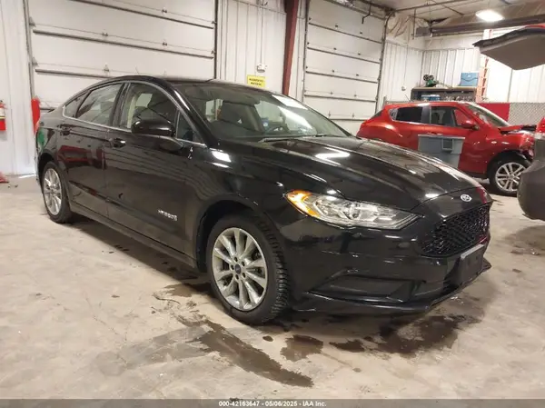 3FA6P0LUXHR301333 2017 FORD FUSION - Image 1
