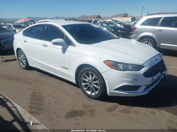 3FA6P0LUXHR302031 2017 FORD FUSION - Image 1