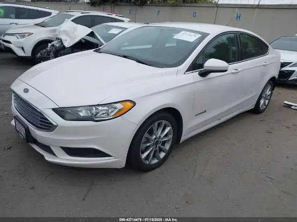 3FA6P0LUXHR306063 2017 FORD FUSION - Image 2