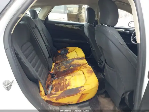 3FA6P0LUXHR306922 2017 FORD FUSION - Image 8