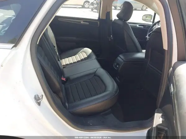 3FA6P0LUXHR314583 2017 FORD FUSION - Image 8