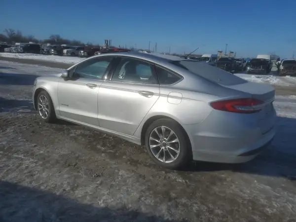 3FA6P0LUXHR343985 2017 FORD FUSION - Image 2