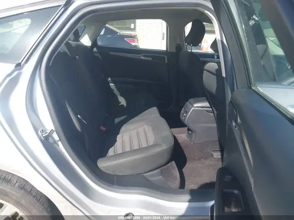 3FA6P0LUXHR355439 2017 FORD FUSION - Image 8