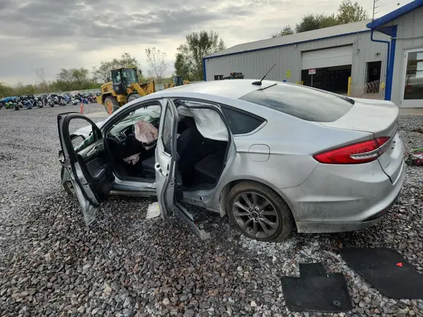 3FA6P0LUXHR356722 2017 FORD FUSION - Image 2