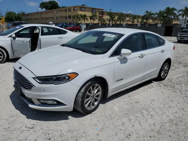 3FA6P0LUXHR359622 2017 FORD FUSION - Image 1