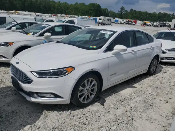 3FA6P0LUXHR359667 2017 FORD FUSION - Image 1