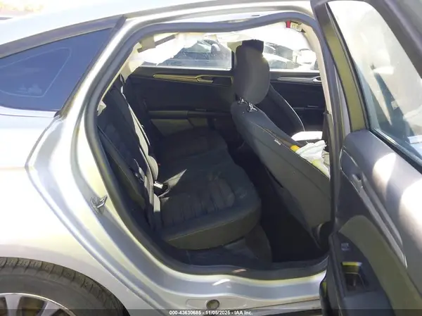 3FA6P0LUXHR381202 2017 FORD FUSION - Image 8