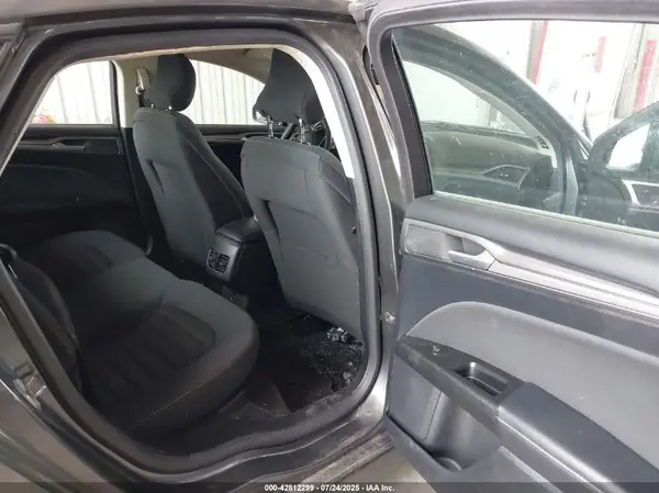 3FA6P0LUXHR381913 2017 FORD FUSION - Image 8
