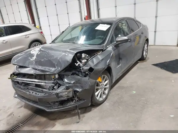 3FA6P0LUXHR385427 2017 FORD FUSION - Image 2