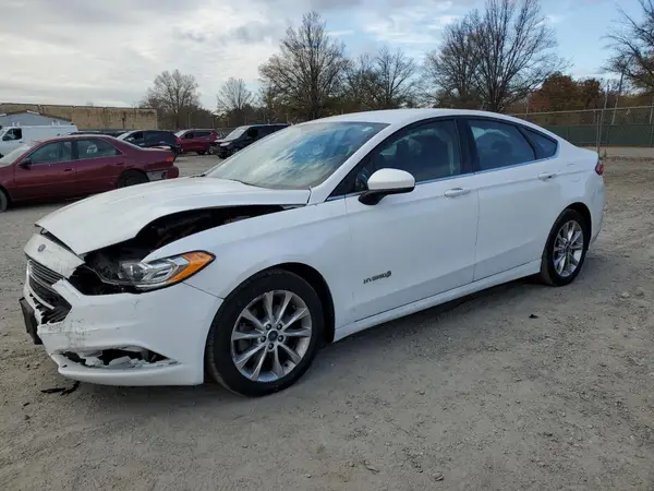 3FA6P0LUXHR385704 2017 FORD FUSION - Image 1