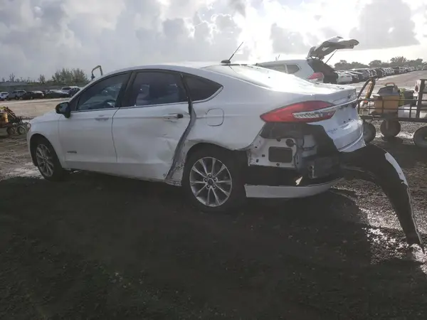 3FA6P0LUXHR386156 2017 FORD FUSION - Image 2