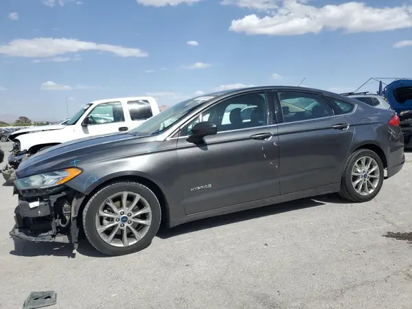 3FA6P0LUXHR387839 2017 FORD FUSION - Image 1