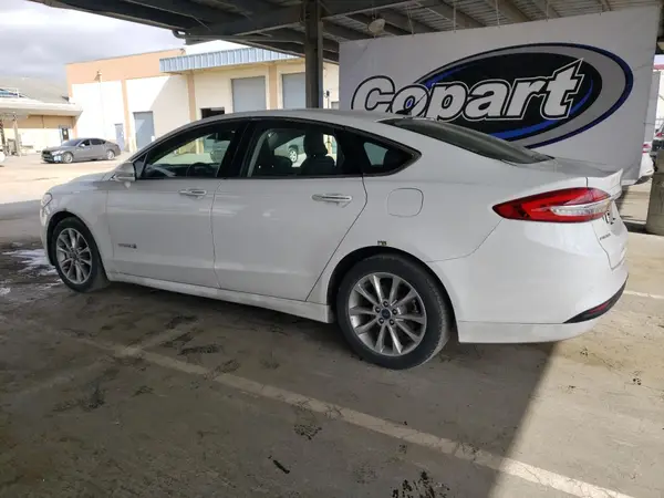 3FA6P0LUXHR400735 2017 FORD FUSION - Image 2