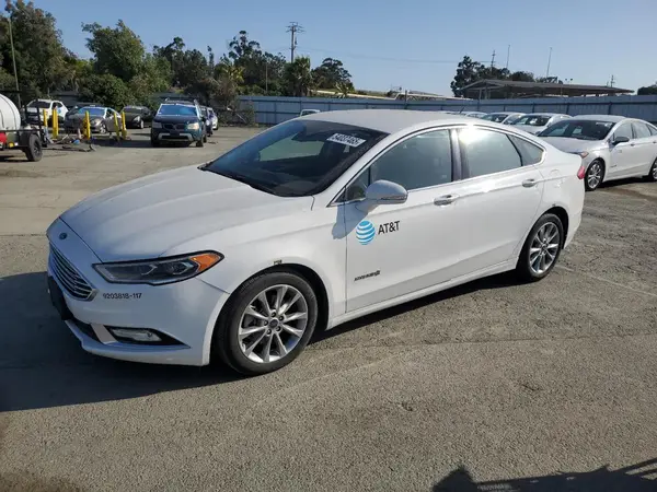 3FA6P0LUXHR400752 2017 FORD FUSION - Image 1