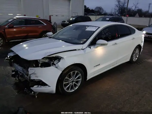 3FA6P0LUXHR409063 2017 FORD FUSION - Image 2