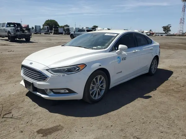 3FA6P0LUXHR409290 2017 FORD FUSION - Image 1