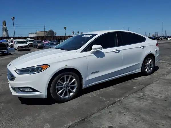 3FA6P0LUXHR409323 2017 FORD FUSION - Image 1