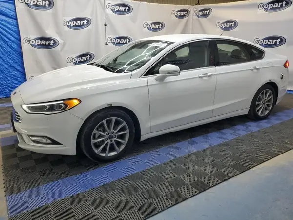 3FA6P0LUXHR409497 2017 FORD FUSION - Image 1