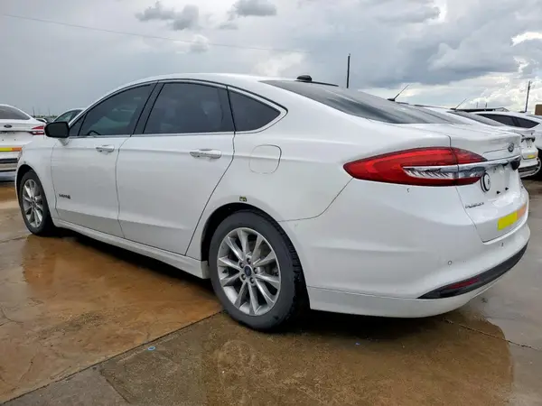 3FA6P0LUXHR409502 2017 FORD FUSION - Image 2
