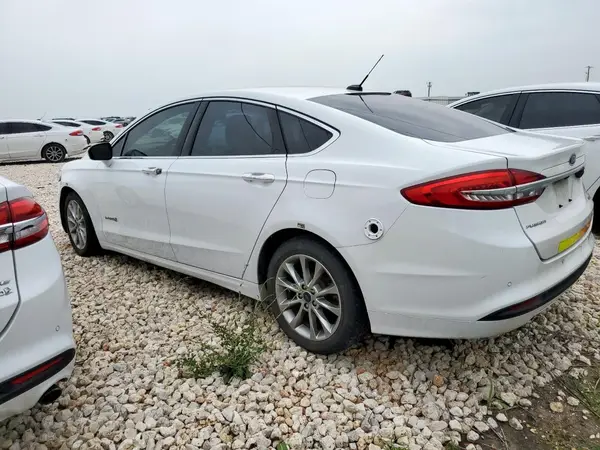 3FA6P0LUXHR409550 2017 FORD FUSION - Image 2