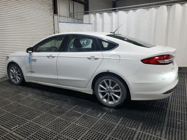 3FA6P0LUXHR409628 2017 FORD FUSION - Image 2