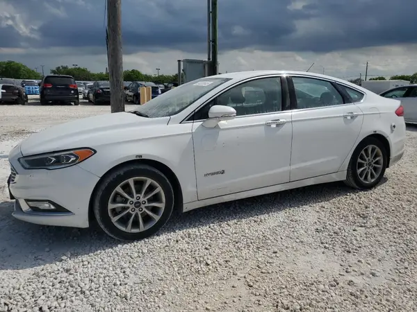 3FA6P0LUXHR410049 2017 FORD FUSION - Image 1