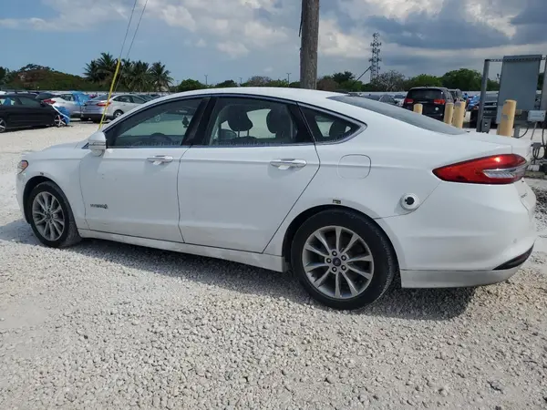 3FA6P0LUXHR410049 2017 FORD FUSION - Image 2