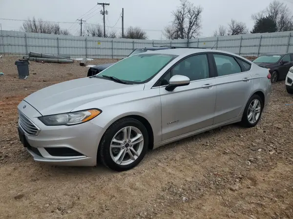 3FA6P0LUXJR111831 2018 FORD FUSION - Image 1