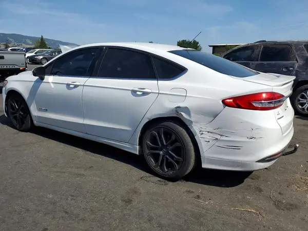 3FA6P0LUXJR116818 2018 FORD FUSION - Image 2