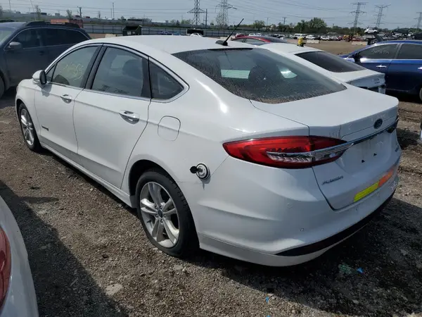 3FA6P0LUXJR118732 2018 FORD FUSION - Image 2