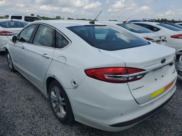 3FA6P0LUXJR118827 2018 FORD FUSION - Image 2