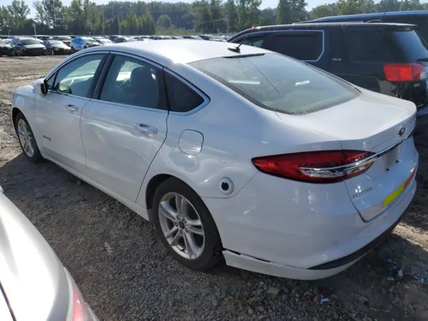 3FA6P0LUXJR118844 2018 FORD FUSION - Image 2