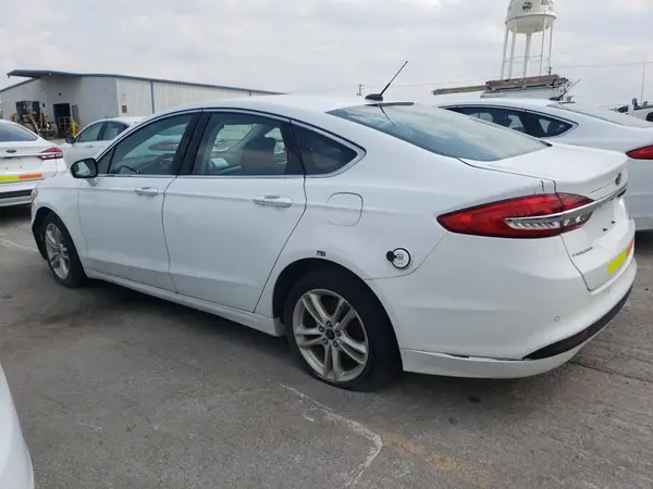 3FA6P0LUXJR118858 2018 FORD FUSION - Image 2