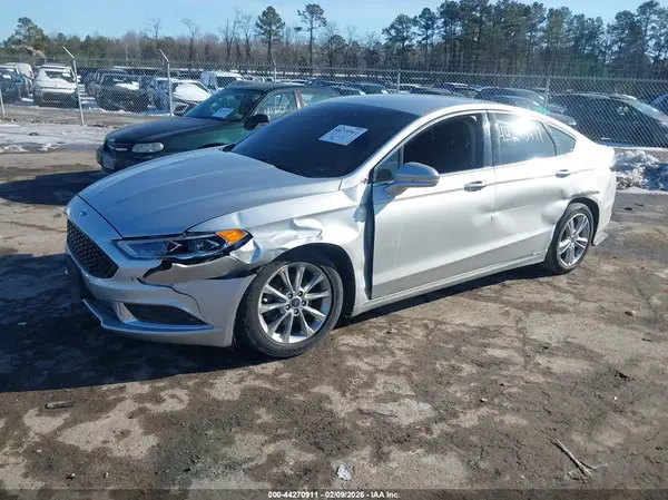 3FA6P0LUXJR123798 2018 FORD FUSION - Image 2