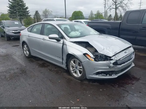 3FA6P0LUXJR127916 2018 FORD FUSION - Image 1