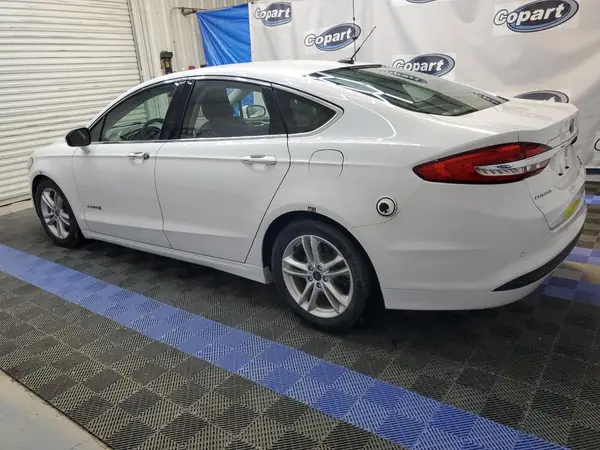 3FA6P0LUXJR129942 2018 FORD FUSION - Image 2