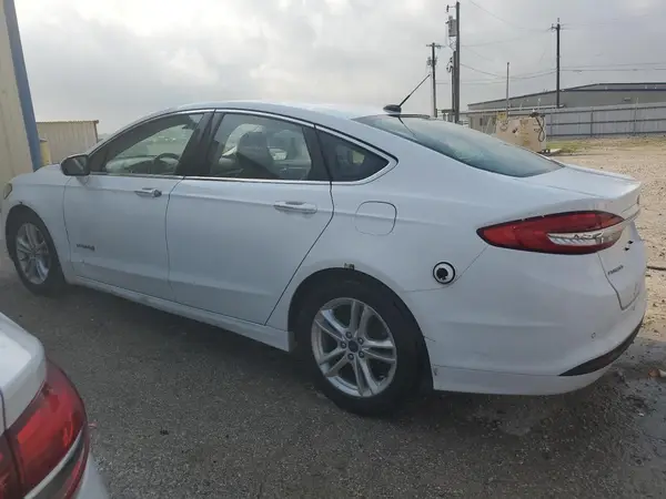 3FA6P0LUXJR129973 2018 FORD FUSION - Image 2