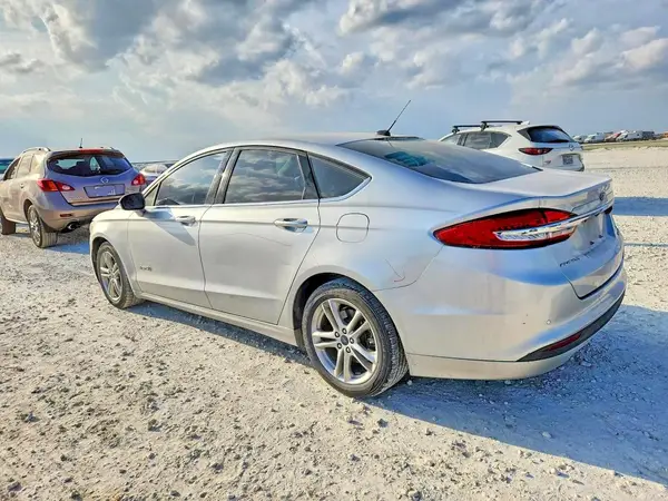 3FA6P0LUXJR140374 2018 FORD FUSION - Image 2