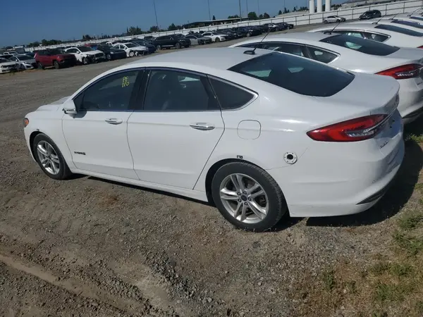 3FA6P0LUXJR171561 2018 FORD FUSION - Image 2