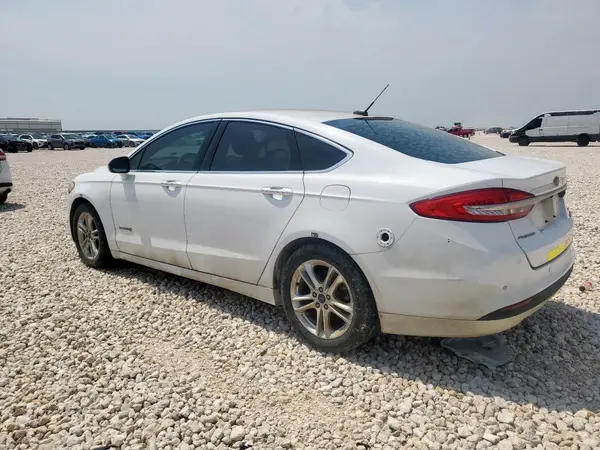 3FA6P0LUXJR171821 2018 FORD FUSION - Image 2