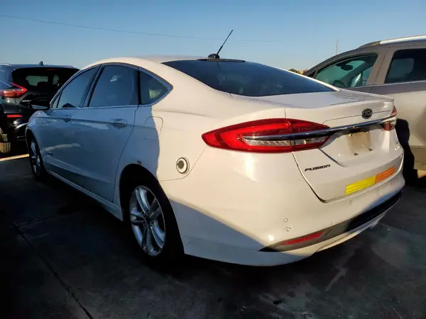 3FA6P0LUXJR171897 2018 FORD FUSION - Image 2