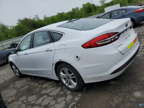 3FA6P0LUXJR172001 2018 FORD FUSION - Image 2